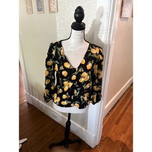 H&M Divided Lemon Print Puff Sleeve Blouse Black Yellow US 4